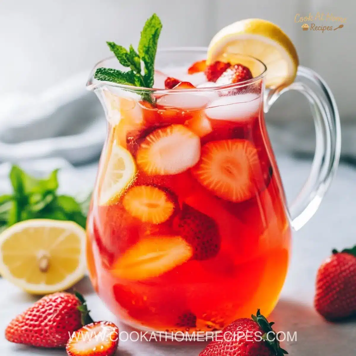Hibiscus Tea Strawberry-Lemonade Refresher